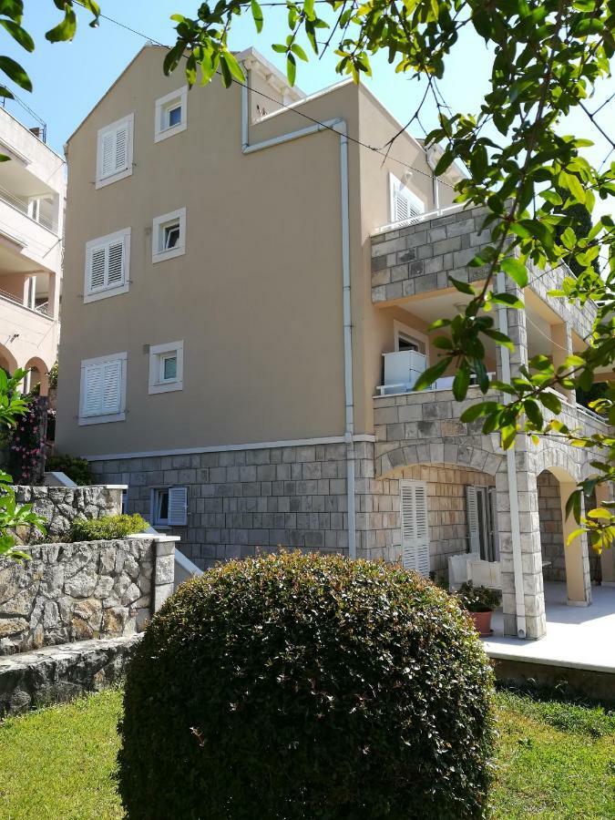 Marlais Apartment *